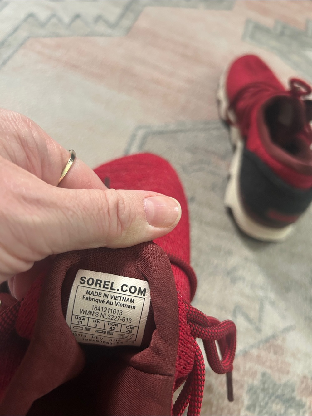 Sorel Red Knit Athletic Sneakers size 11 - Picture 6 of 6